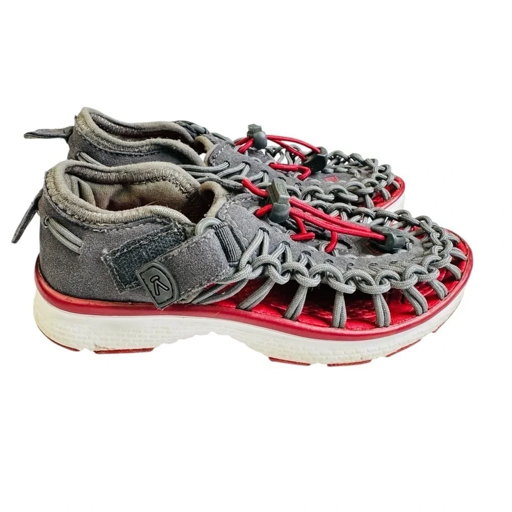 KEEN Uneek Gray Red Closed Toe Woven Sandals Big Boys Size 10